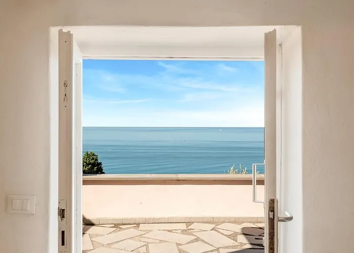 La Terrazza Sul Mare Private Parking Ac Big Terrace